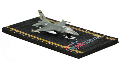 F-16 Fighting Falcon Hot Wings Die-Cast Airplane
